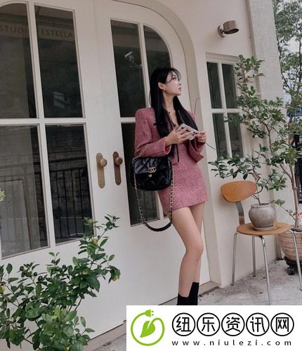 我装睡让公偷偷滑进去-这样的情感游戏你敢尝试吗