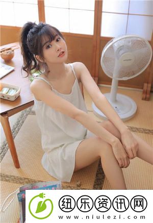 女学生被-c-扒衣服英文网站引发热议-网友：真相披露让人心痛！
