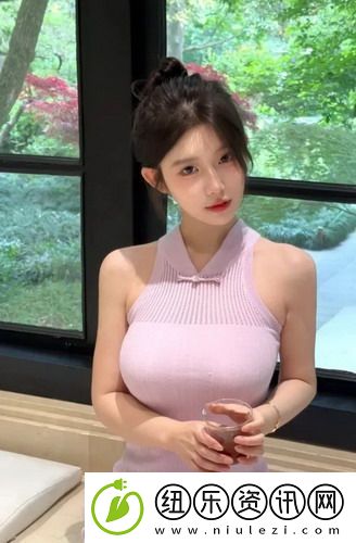 热度爆表！丰满的女邻居三级让人看得喘不过气-网友：生活感扑面而来！