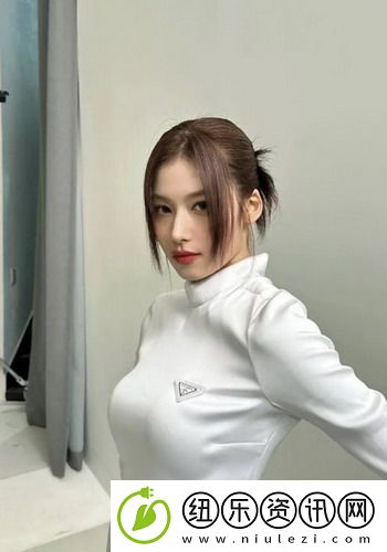不戴套的瑜伽教练3：极限动作与大胆创意，带你领略极致瑜伽的魅力与挑战