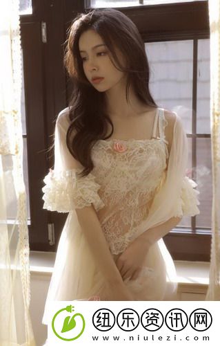 蜜桃91精品㊙️入口内裤包裹：手感无敌的秘密大揭秘！