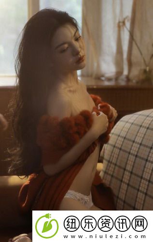 91麻豆精品秘密㊙️入口景甜：从荧屏女神到直播风口，网友直呼不可思议！
