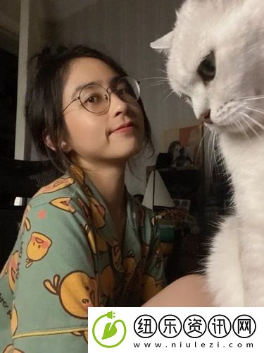 成品视频crm999到底有多强？看看这款工具如何成为内容创作者的“幕后英雄”！