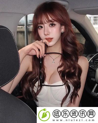 爽感全开，蜜桃91精品㊙️入口内裤包裹让你步步生风，打工人焕然一新的小秘密！