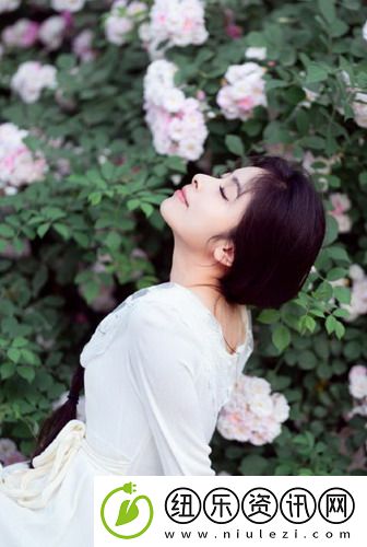 在这个虚拟世界，暴躁老外玩Minecraft中国的乐趣与挑战，你绝对不想错过的游戏体验！